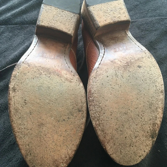 Frye Women’s Oxfords, size 5.5 - Picture 11 of 15